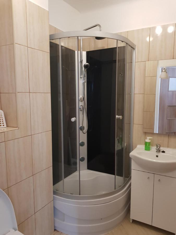 Coser Apartamenty Grzybowska Warsaw Exterior photo