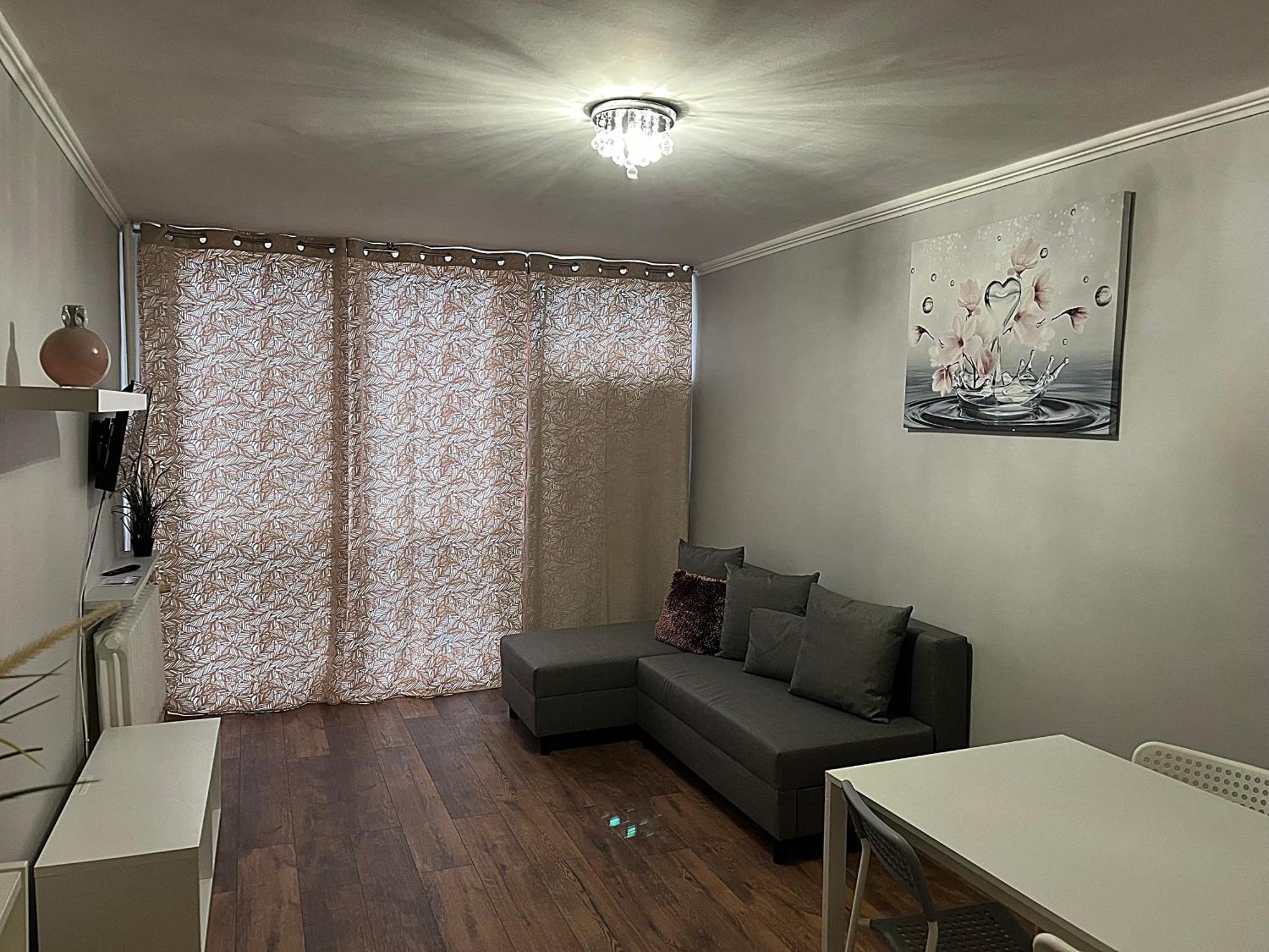 Coser Apartamenty Grzybowska Warsaw Exterior photo