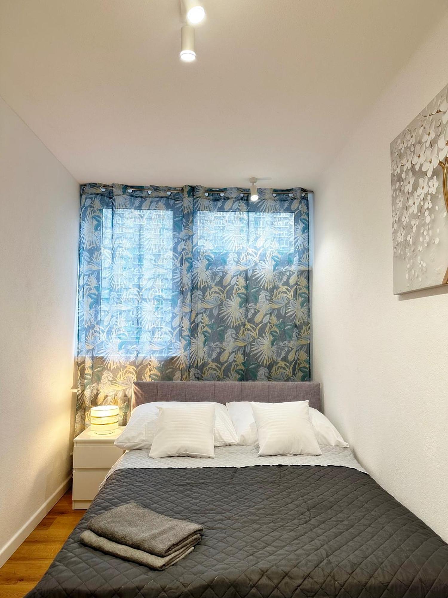Coser Apartamenty Grzybowska Warsaw Exterior photo
