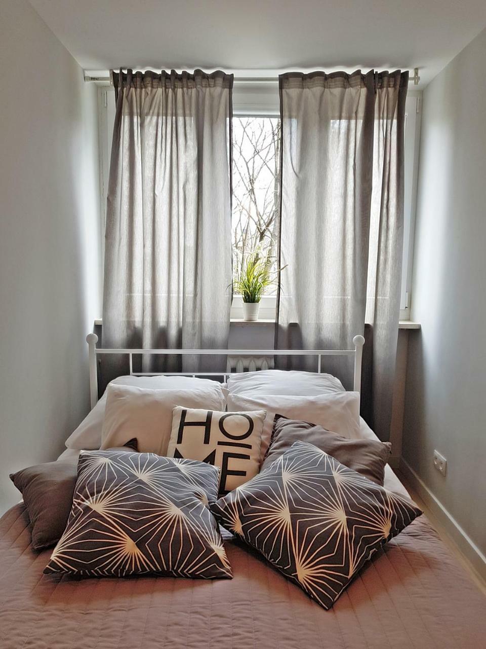 Coser Apartamenty Grzybowska Warsaw Exterior photo